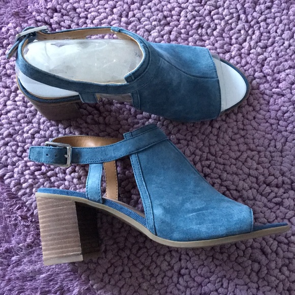 Franco Sarto Blue Suede Slingback Sandals - Picture 2 of 5